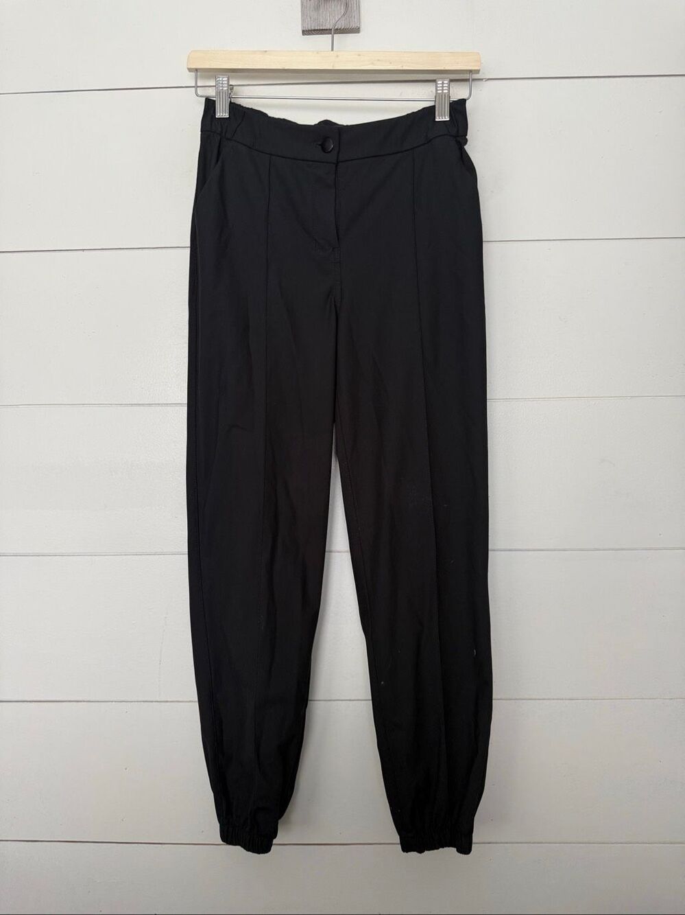Lululemon Men’s 26 Black Jogger Pants Ankle